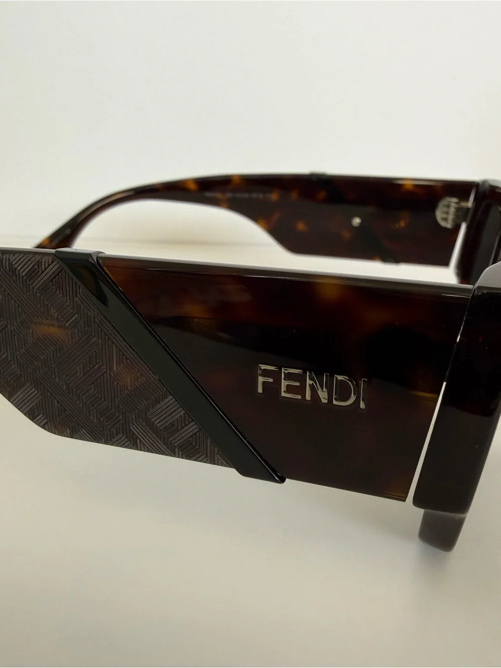 NEW!!! Fendi men brown Havana sunglasses FE40131I 52A Authentic